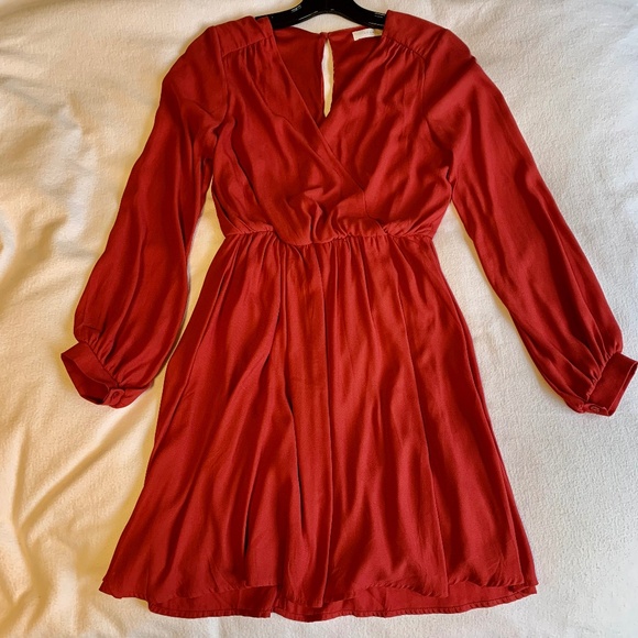 Lush Long Sleeve Mini Dress Rust Red V-Neckline Fit and Flare Size Small - Picture 1 of 9